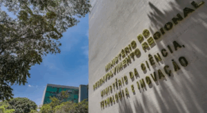 MCTI abre 10 mil vagas para formação de programadores com bolsas mensais