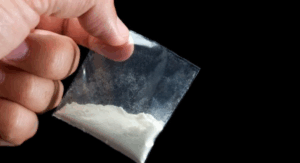 Homem é Flagrado com Cocaína em Área de Tráfico Conhecida em Lajedo