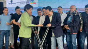 Raquel Lyra Assina Ordem de Serviço da Maternidade de Garanhuns em Ação que Atende Pedido de Izaías Régis