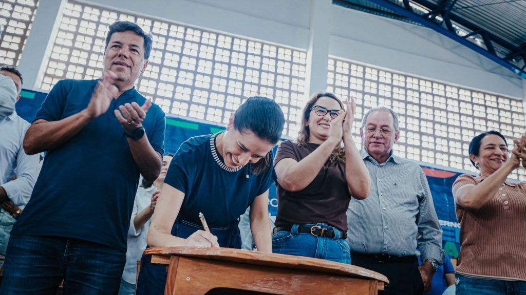 Raquel Lyra anuncia pacote de obras e entregas em São Bento do Una