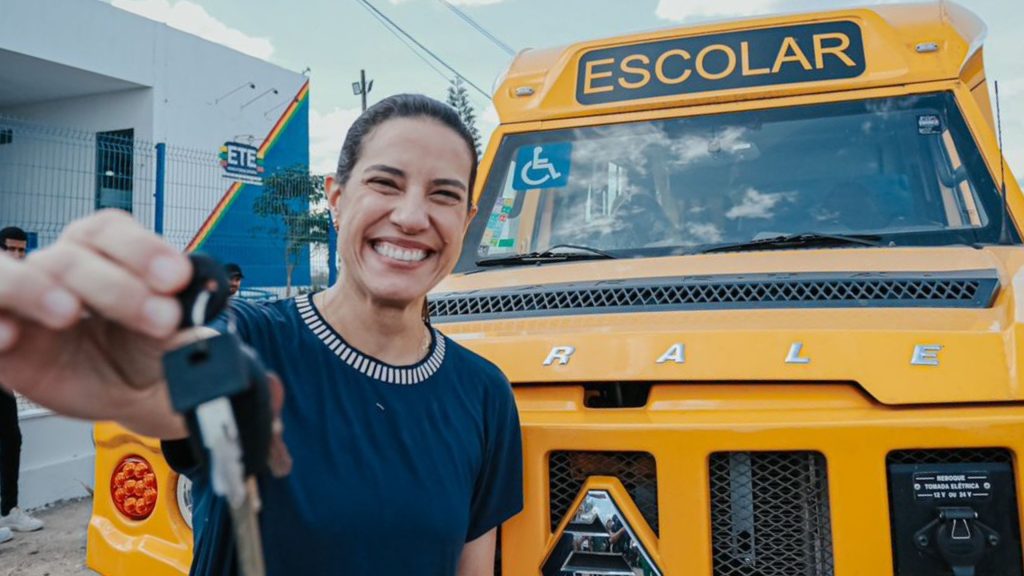 Raquel Lyra anuncia pacote de obras e entregas em São Bento do Una