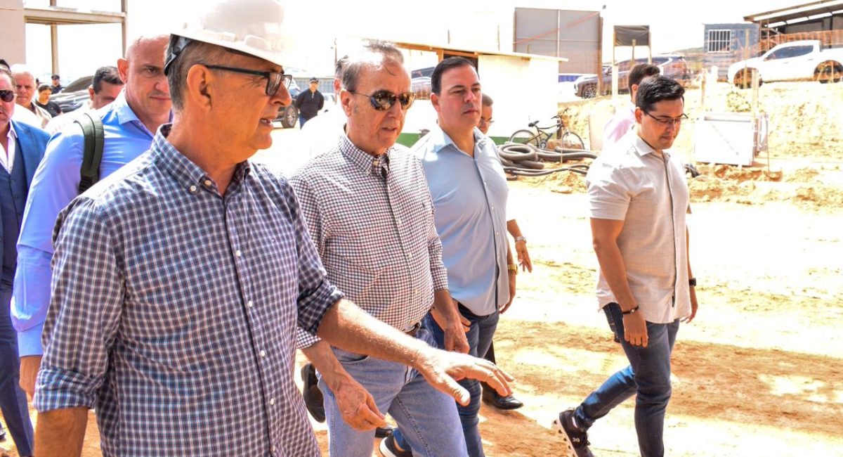 Presidente do Hospital de Amor visita obras da nova unidade em Garanhuns