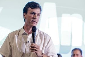 Miguel Coelho critica chapa “lulista” de João Campos e reforça aliança com Raquel Lyra