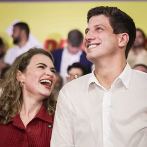 João Campos oficializa pré-candidatura ao Governo de PE e convoca frente de oposição