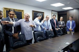 Após impasse, Alepe e governo chegam a acordo e novo projeto da LOA 2026 será votado com remanejamento de 20%